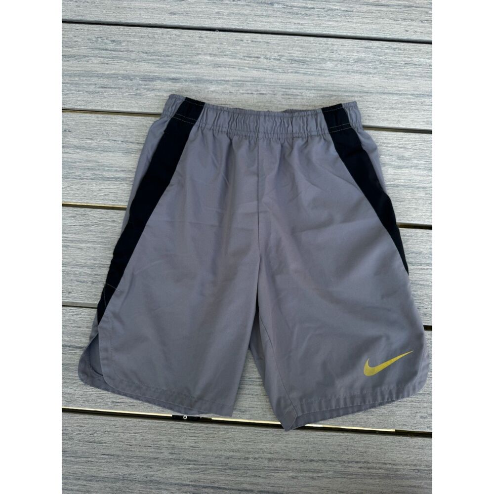 Nike Dri-FIT Boys Medium Gray Athletic Shorts Training Gym Running Pockets